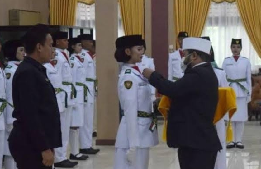 Wow! Walikota Bengkulu Beri Bonus Berangkat Umroh Para Paskibraka dan Pelatih