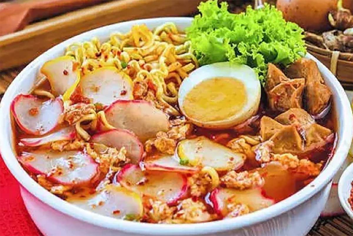 Yuk Intip Sensasi Seblak Bandung Warisan Kuliner dengan Cita Rasa yang Memikat