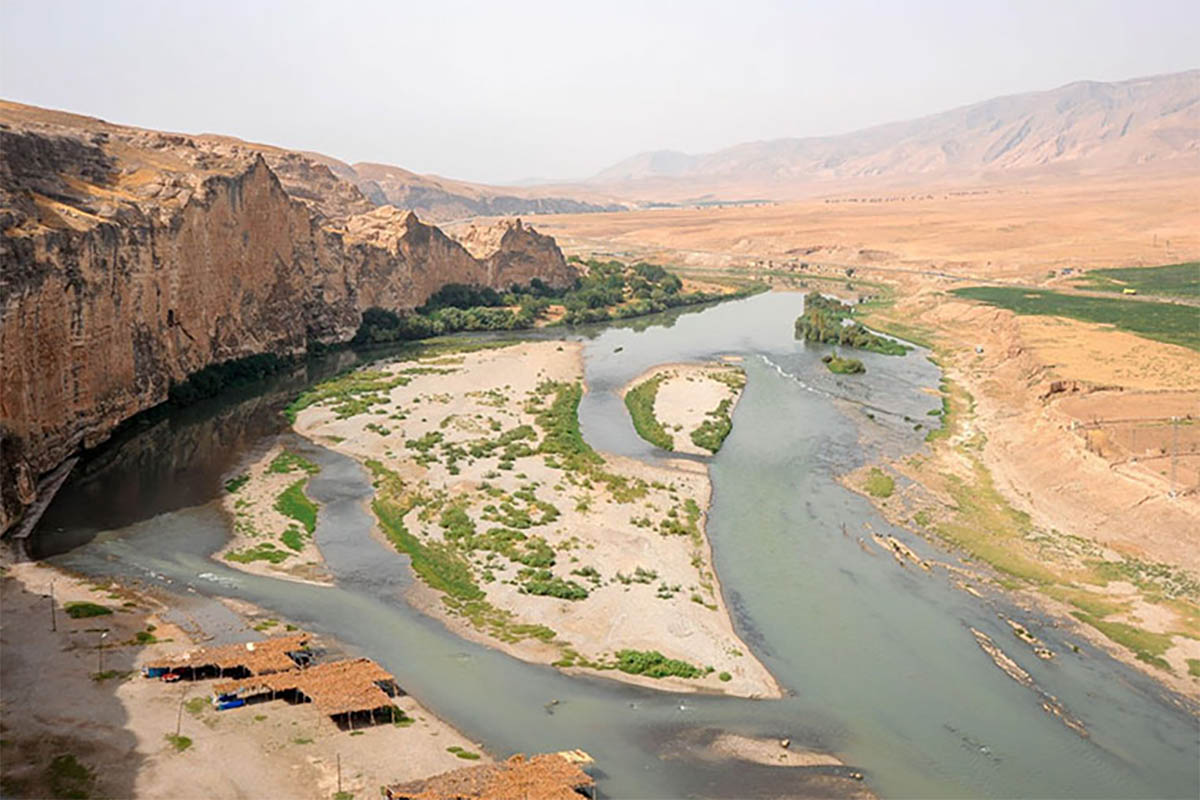 Tampak Gunung Emas di Sungai Eufrat Terjadi Gerhana Dibulan Romadhan Bukan Fenomena Alam, Tapi Tanda Ini