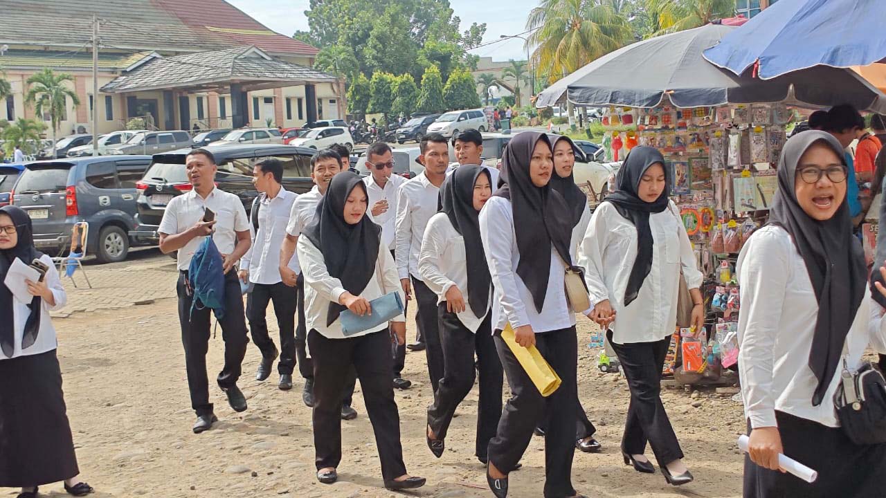 Pemda Tetap Harus Anggarkan Gaji Pegawai Honorer Hingga PPPK Paruh Waktu