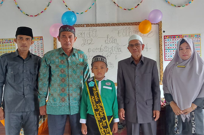 Ahmad Zaky, Murid Kelas 2 SD Hafal 2 Juz Al Qur’an