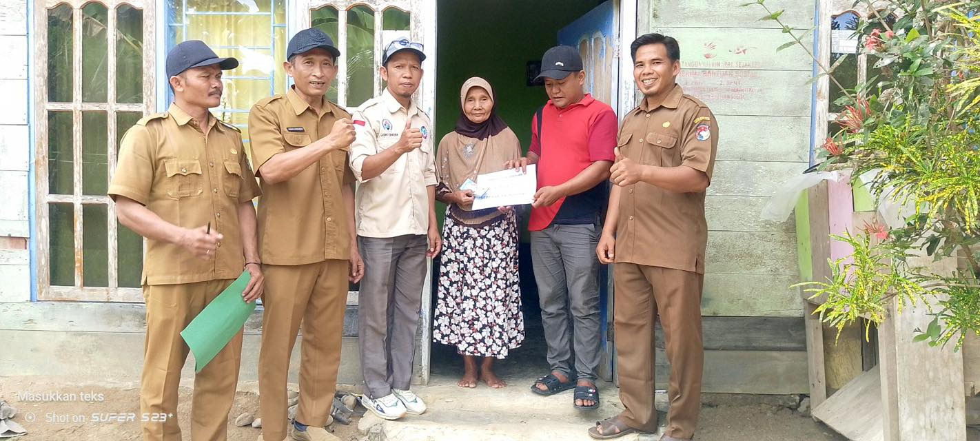 KPM di Sumber Makmur Terima BLT-DD Triwulan Pertama