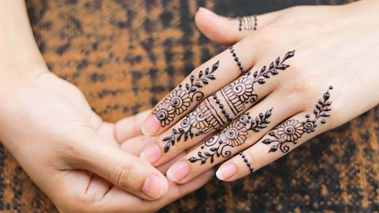 Ingin Henna yang Awet dan Tidak Mudah Pudar? Ini 5 Merek Terbaik untuk Mempercantik Tangan, Kuku, dan Alis!