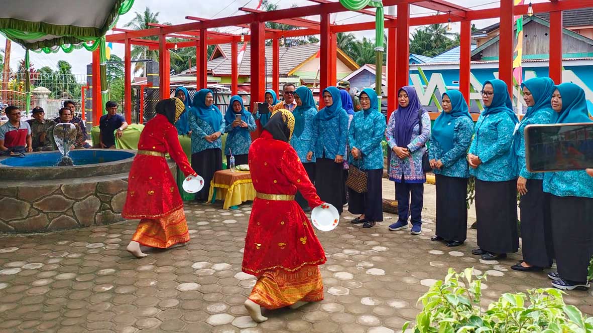 Lomba Aku Hatinya PKK di Teramang Jaya Sukses 