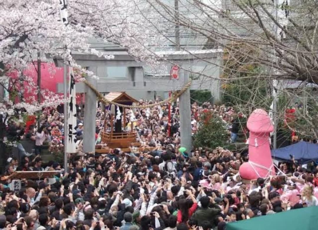 Kamara Matsuri Festival Nyeleneh Yang Diadakan Setiap Tahun Dijepang, Festival Alat K3lamin Paling Heboh