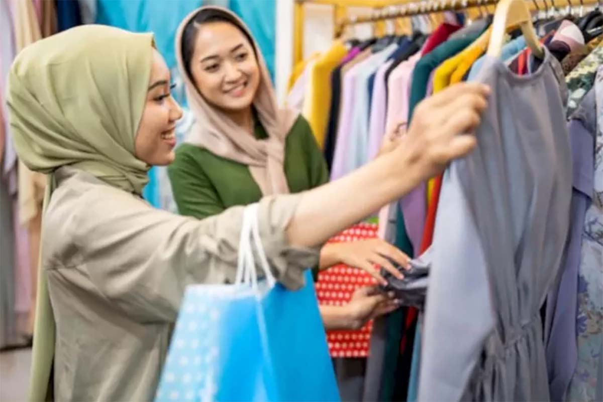 Ternyata Ini Alasannya, Mengapa Lebaran Mesti Pakai Baju Baru