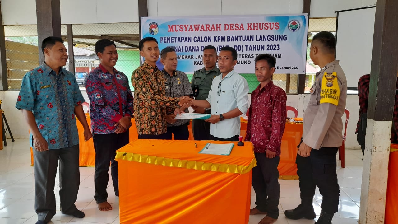 ﻿Desa Mekar Mulya Serahterimakan Bangunan DD 2022