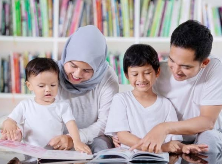 Begini Tanggung Jawab Mendidik Anak Dalam Islam, Tidak Boleh Otorirer Anak Bebas Memilih