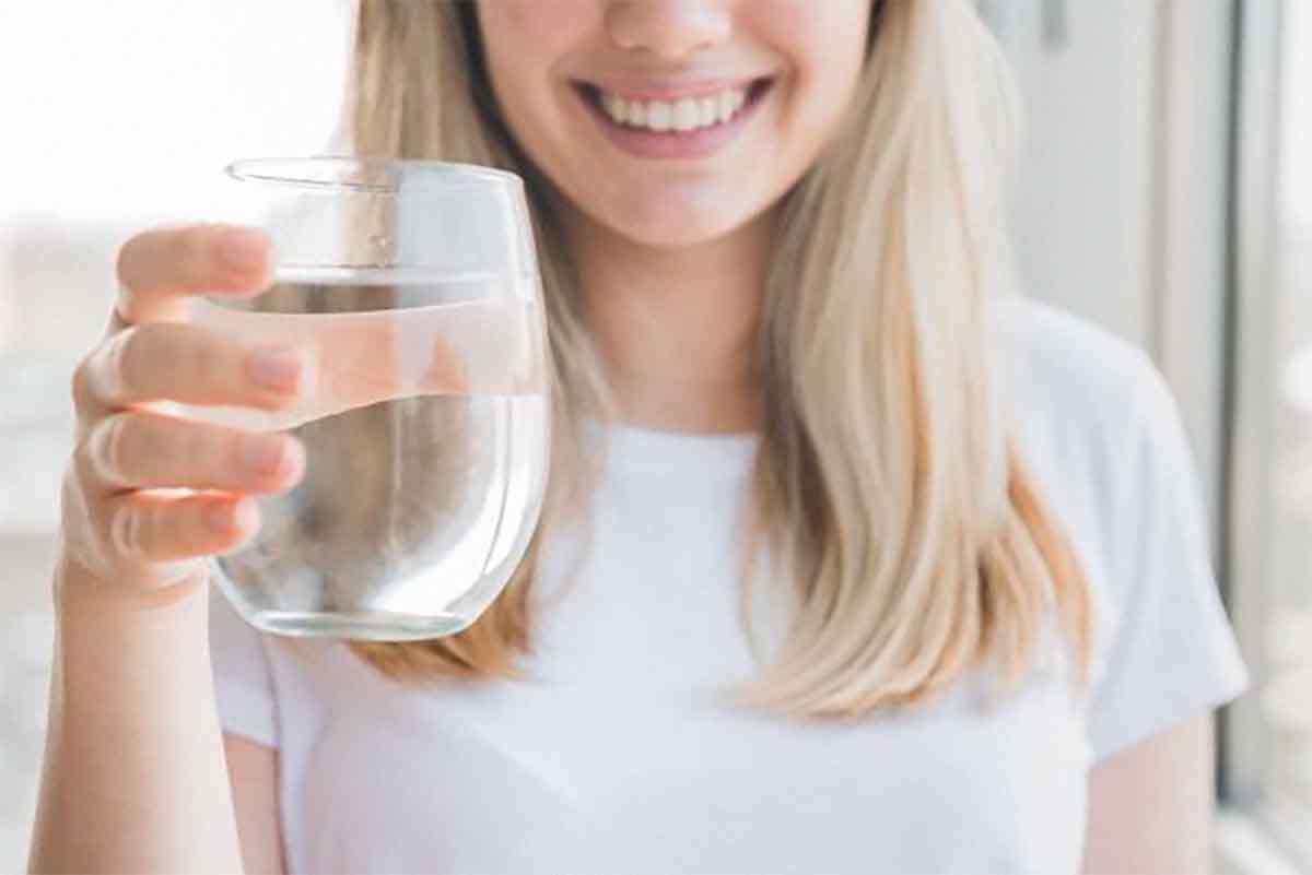 Suka Mager Buat Minum Air? Inilah Tips Ampuh Membuang Rasa Malas Biar Banyak Minum Air Putih