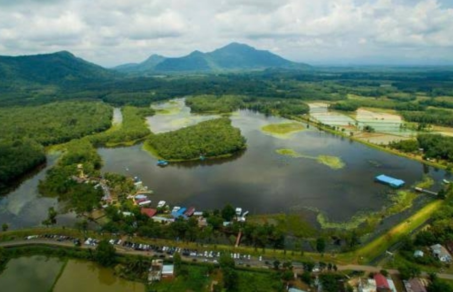 Ayo Rasakan Udara Segar Disini, Wisata Danau Aur di Musi Rawas Sumatera Selatan