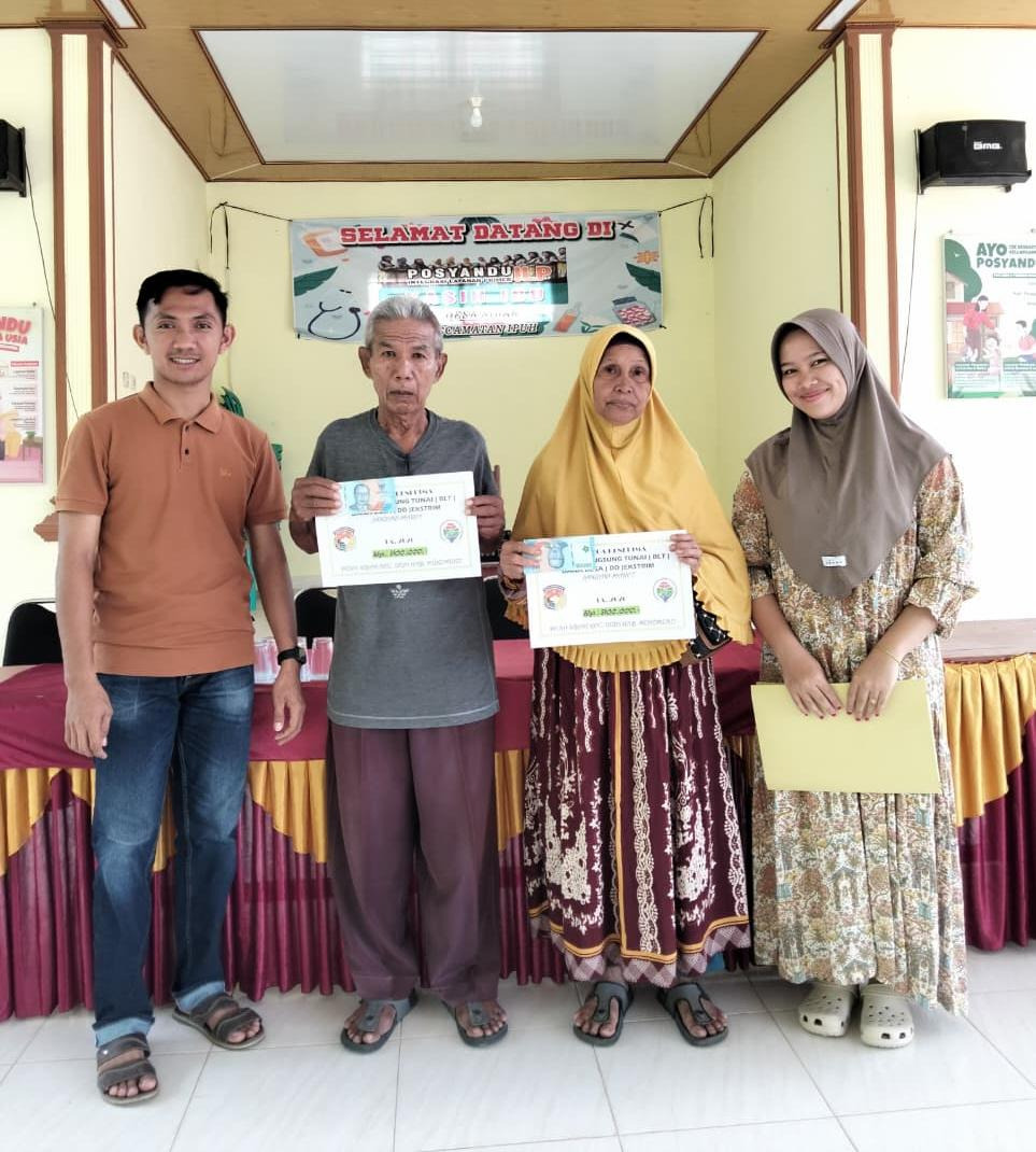 BLT-DD Disalurkan Pemdes Sibak, 25 Warga Sibak Bernapas Lega