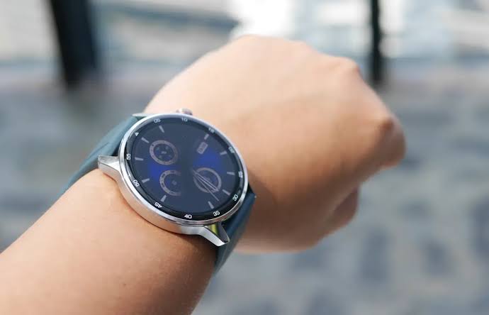 Ini Dia 6 Smartwatch Canggih di Bawah 1 Juta dengan Fitur Lengkap!