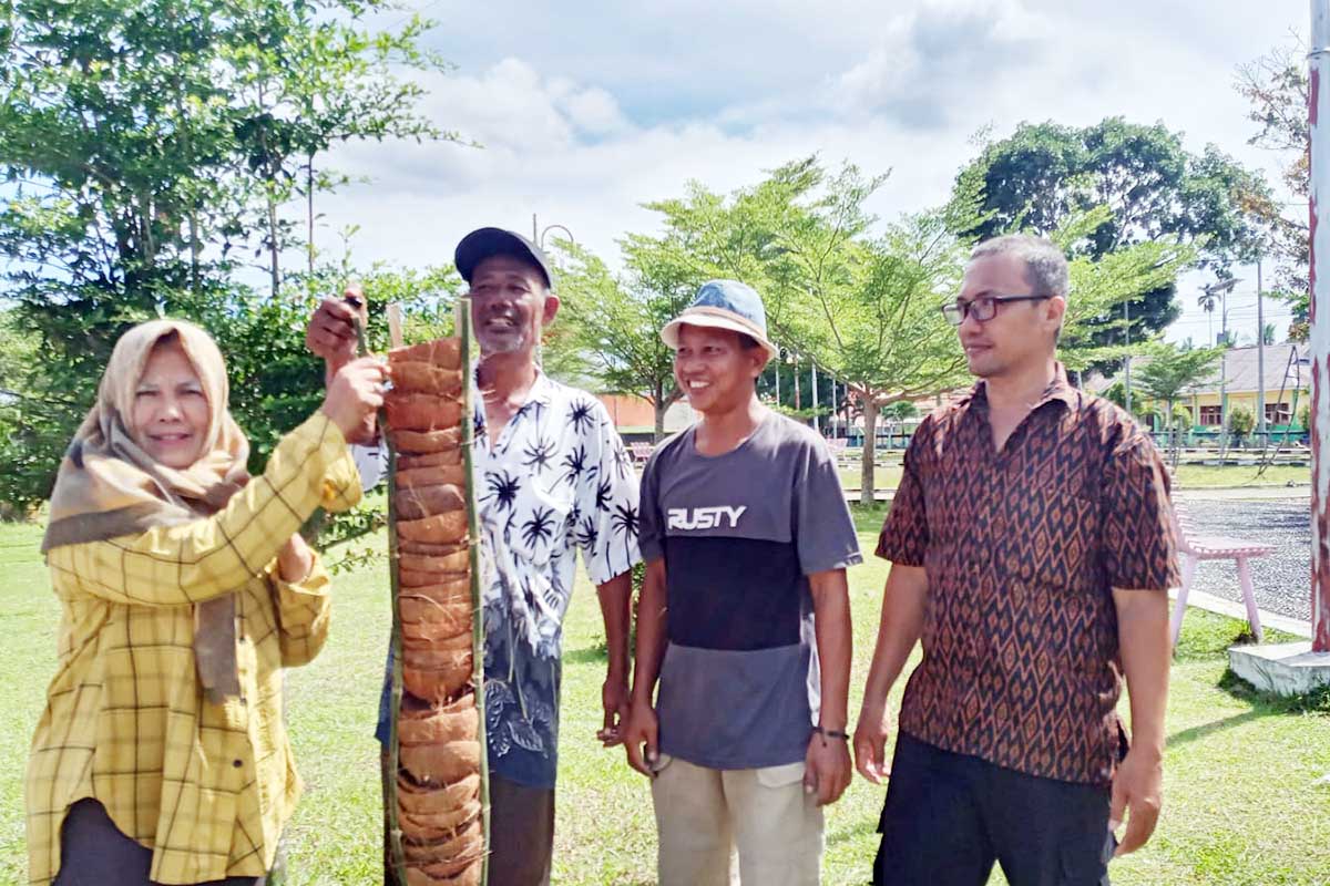 Kembali ke Suasana Takbiran Tempo Dulu, Bundaran Pasar Mukomuko Dihiasi dengan Ghembing Ghimbo 