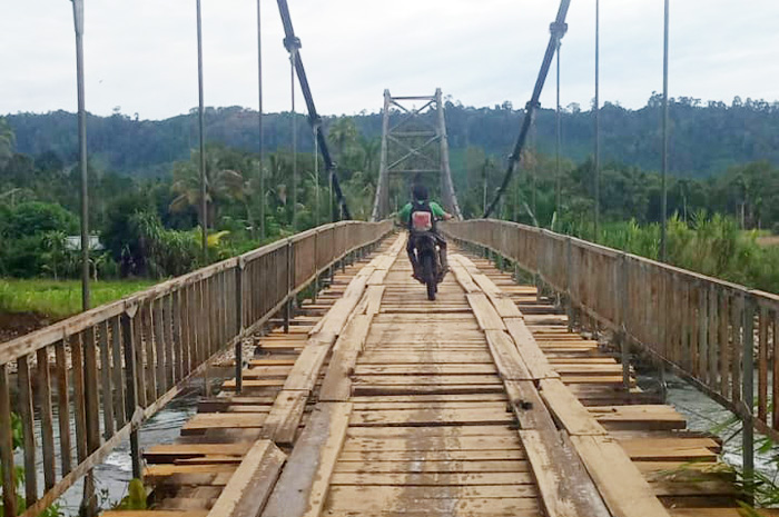 PUPR Rehab Jembatan Gantung Lubuk Bangko 