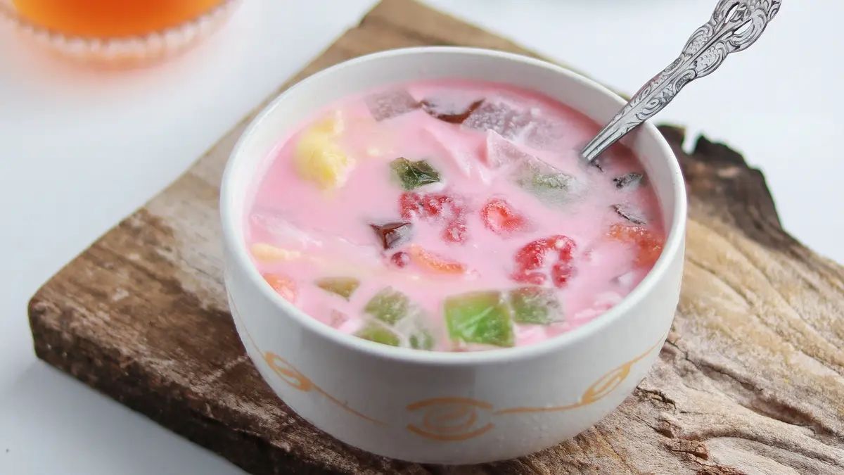 Es Campur: Kombinasi Rasa Tradisional dan Kekinian, Sempurna untuk Refreshing di Siang Hari