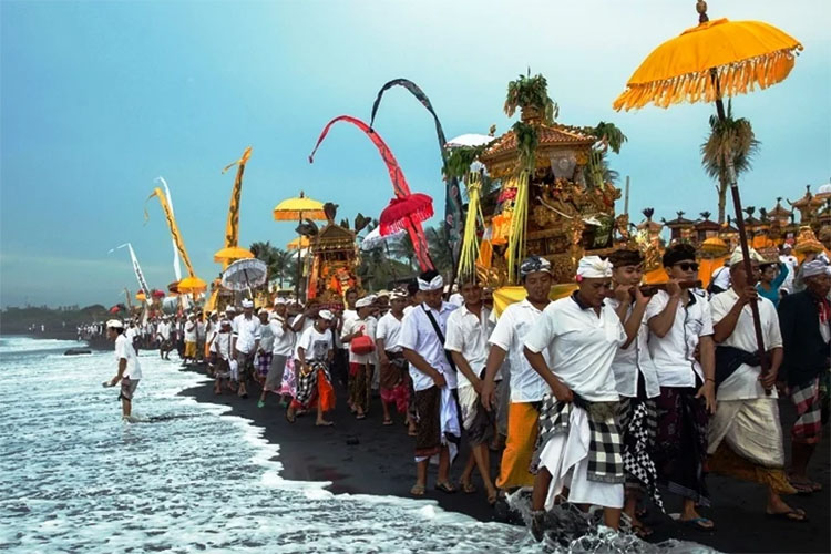 Mengenal Tradisi Suku-suku di Pulau Bali, Tujuan Wisata Dunia