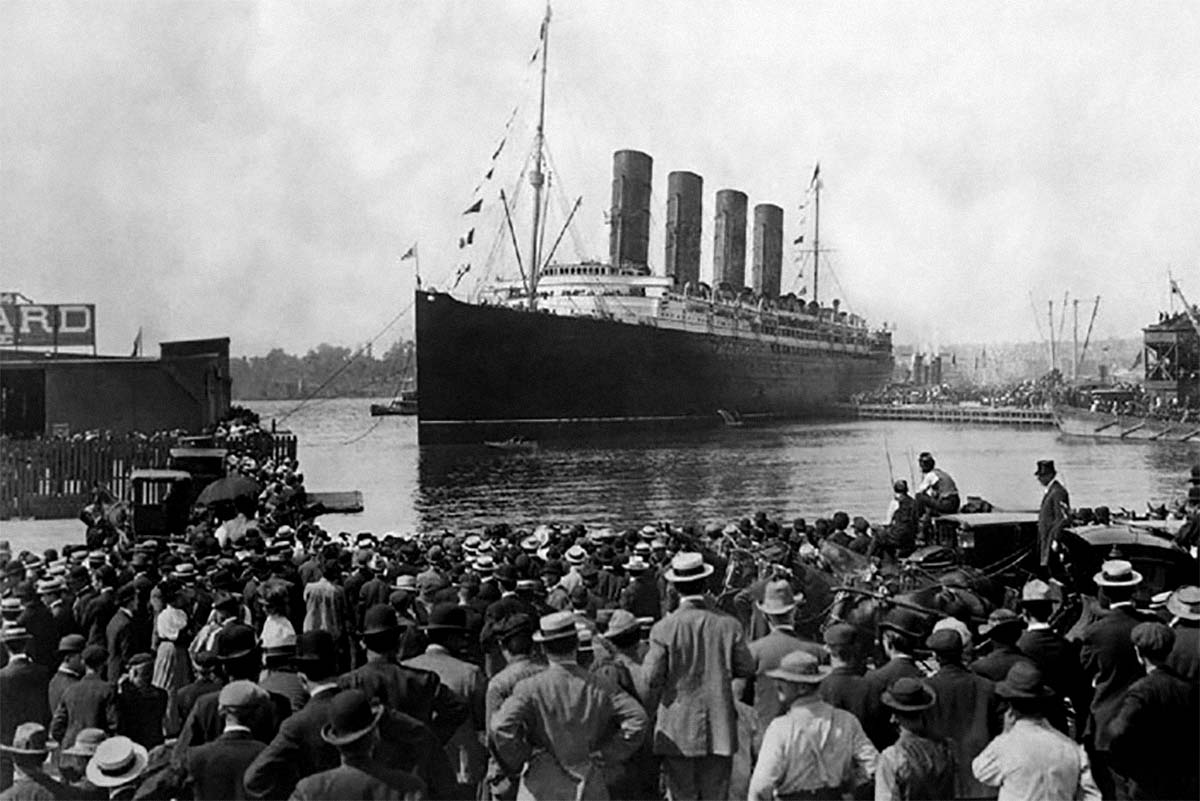 Misteri Tenggelamnya Kapal Titanic : Kemana Perginya 1160 Jasad Titanic yang Tidak Pernah Ditemukan?