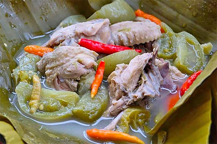 Resep Garang Asem Ayam Belimbing Wuluh, Masakan Kampung yang Segar dan Nikmat Tanpa Santan