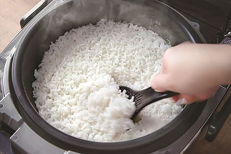 Tips dan Trik Memasak Nasi Agar Tidak Cepat Basi, Cukup Tambahkan 1 Bahan Dapur Ini 
