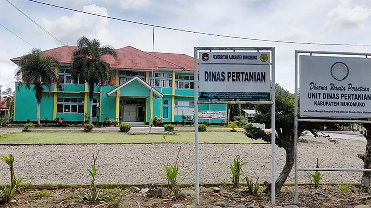 Pemilik Ternak Mengeluh, Dinas Pertanian Turun Beri Pengobatan Cuma-Cuma