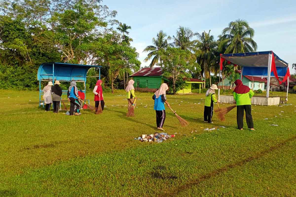 Pasca HUT RI, DLH Bersihkan Lapangan Ratok Denai