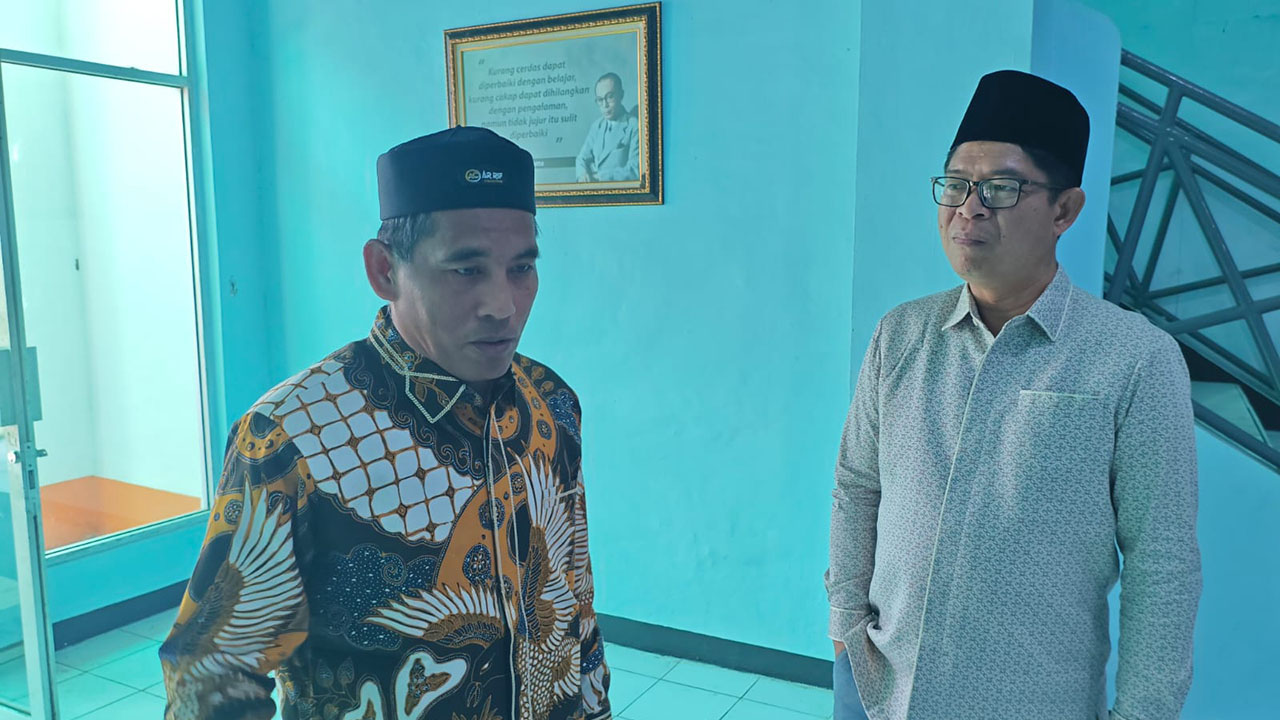 Dewan Provinsi Minta Pemprov Prioritaskan Perbaikan Jalan Penarik - Teras Terunjam