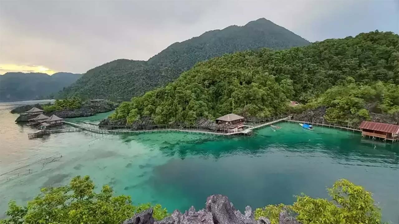 Pulau Labengki Pesona Alam Indonesia yang Memukau, Wajib Dikunjungi!