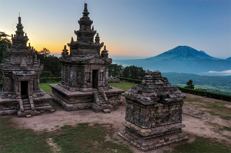 Seram, 2 Tempat Wisata Terlarang Indonesia, Meski Punya Pemandangan Indah Namun Berbahaya