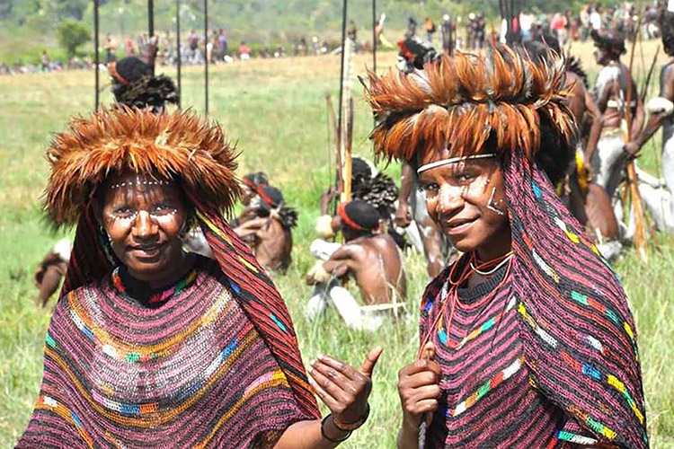Menilik Suku-Suku di Papua serta Keunikannya Masing-masing