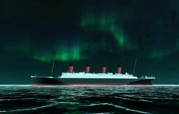 Terdapat Aurora borealis Fenomena Alam Cantik Yang Menyinari dan Menyertai Tenggelamnya Kapal Titanic