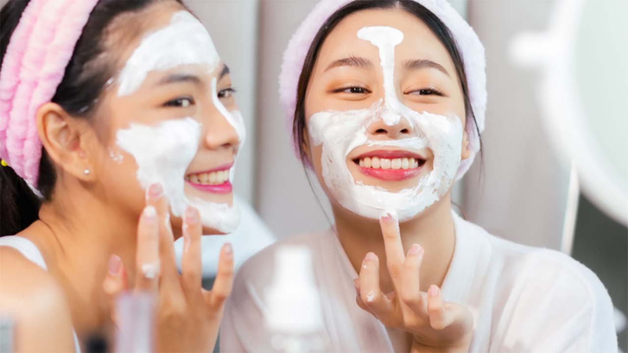 3 Kesalahan Pengguna Skincare yang Sering Dilakukan, Banyak yang Nggak Sadar