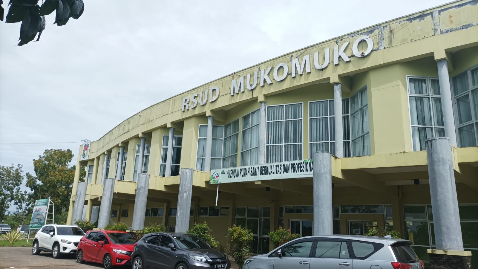 Pendapatan BLUD RSUD MM, “Besar Pasak dari Tiang” 