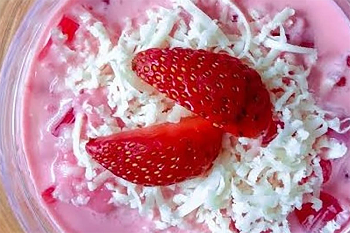 Cocok Untuk Sajian Arisan, Ini Resep Es Sago Strawberry yang Segar dan Creamy, Dijamin Langsung Ludes