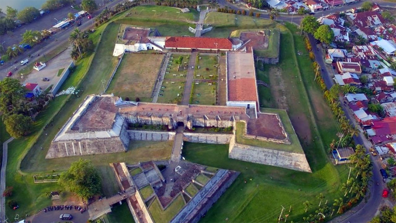 Benteng Marlborough Terbesar di Asia, Peninggalan Inggris Saat Jajah Indonesia