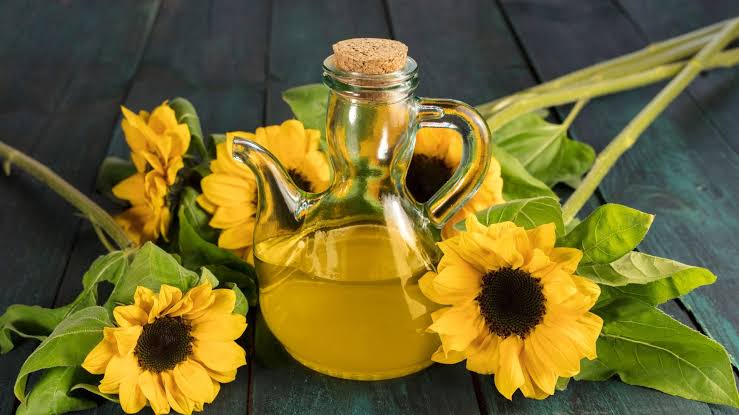 Manfaat Minyak Bunga Matahari untuk Kulit: Melembapkan, Mencerahkan, dan Melindungi!