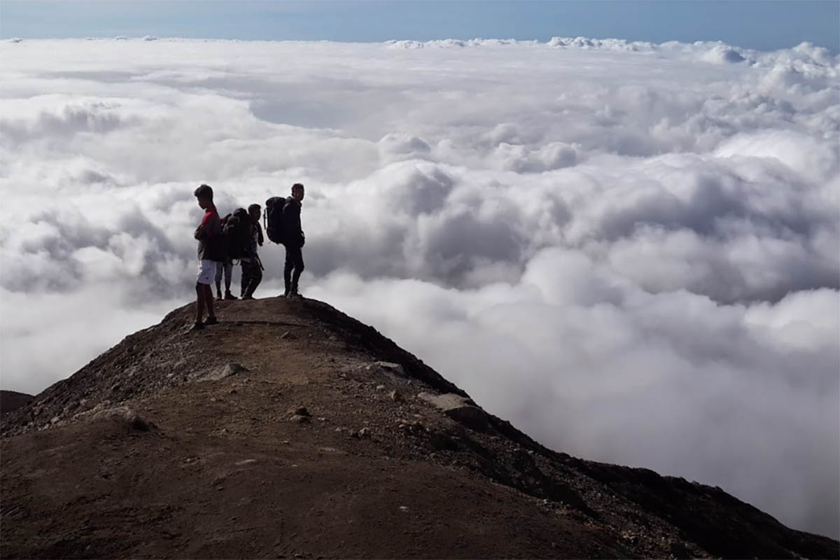 Aturan Mendaki Gunung Merapi Bukittinggi, Harus Sopan dan Tidak Boleh Sembarangan
