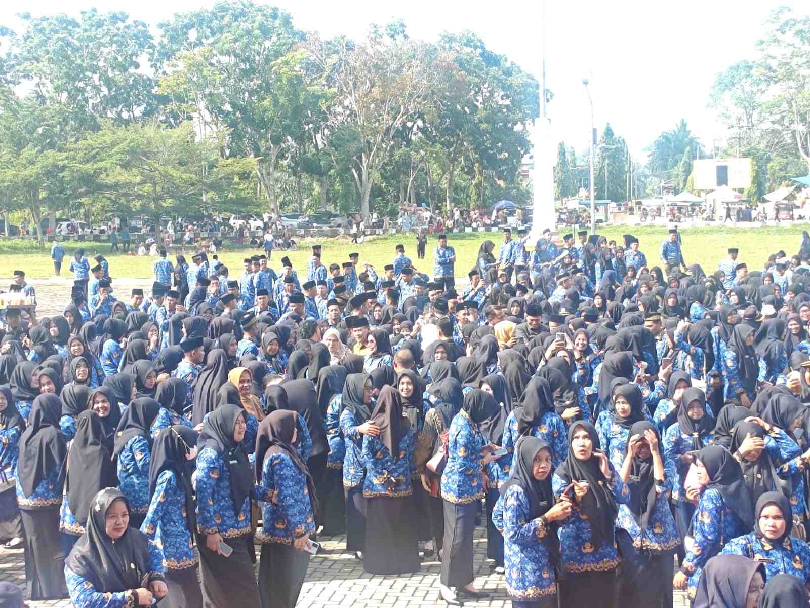 PPPK Paruh Waktu Juga Diharuskan Menggunakan Seragam Harian Seperti PNS