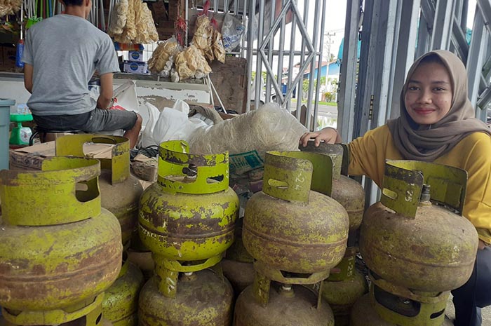 Pantas Sering Langka, Diduga PNS dan Pengusaha Gunakan Gas Elpiji Subsidi 3 Kg