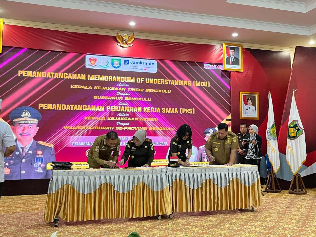 Kejaksaan dan Bupati Lakukan Penandatanganan MoU Penerapan Pidana Kerja Sosial di Bengkulu
