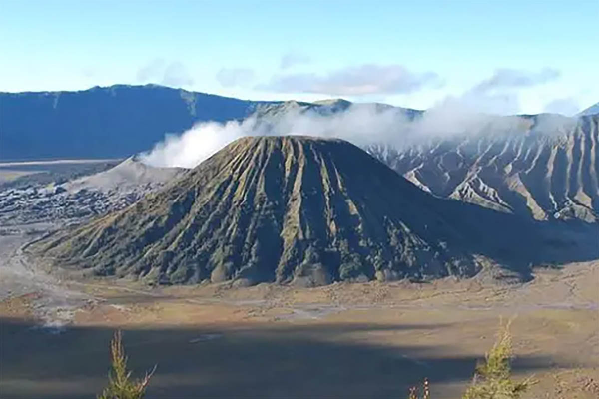 Misteri Gunung Bromo Yang Disucikan Suku Tengger, Tempat Bersemayamnya Para Dewa