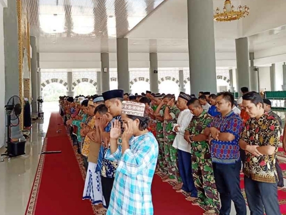 Banyak Alasan Malas Shalat Jamaah di Masjid, Cek Ini Penyebabnya