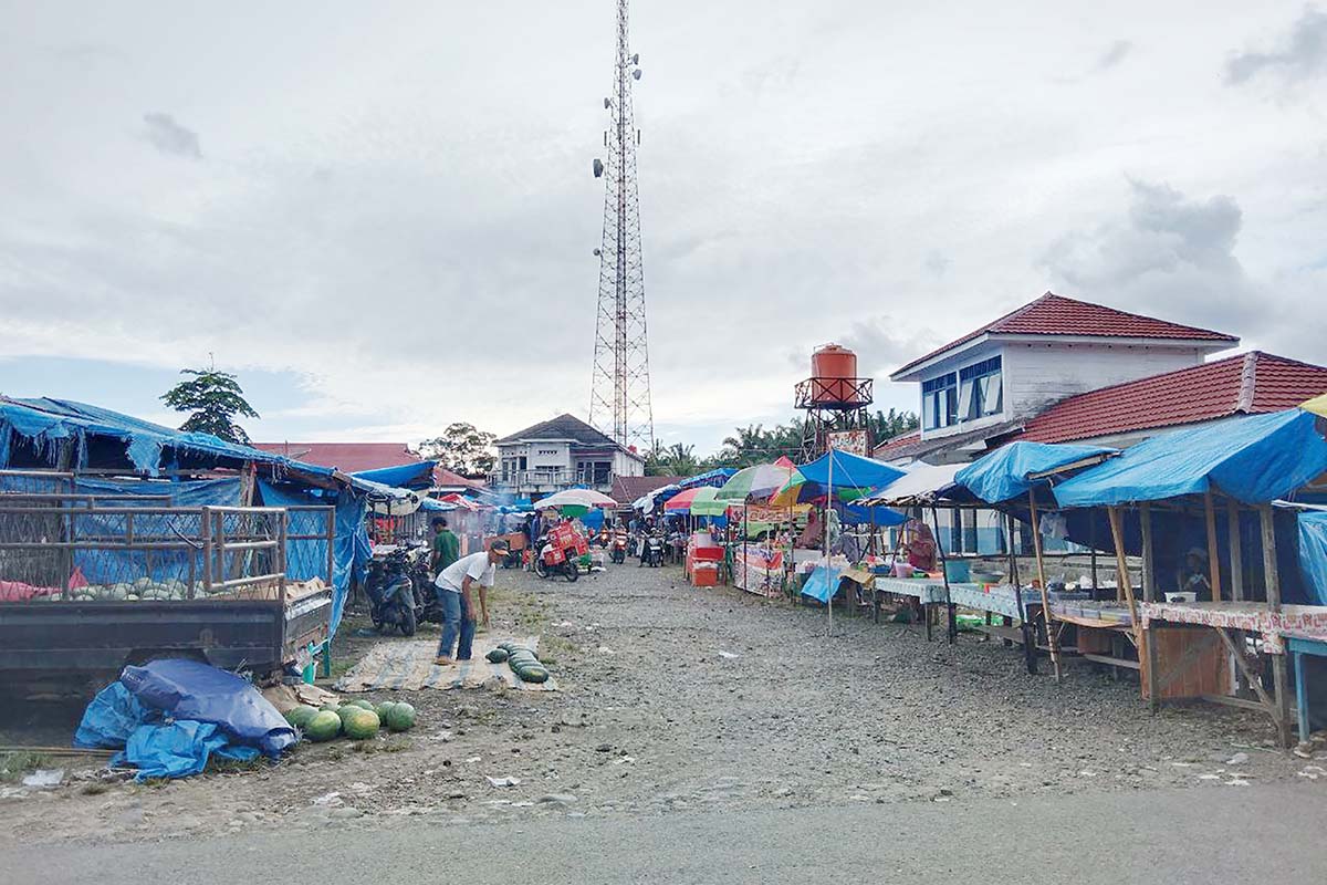 Ramai Pembeli Takjil, Pedagang dari Kecamatan Lain Ikut Jualan di Dua Lokasi Ini! 