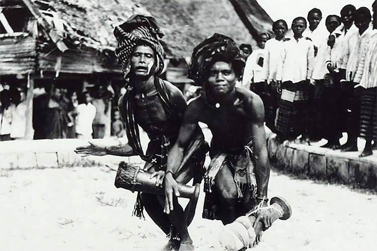 7 Suku Asli Kepulauan Maluku Diantaranya Berasal Dari Bali Hingga Papua