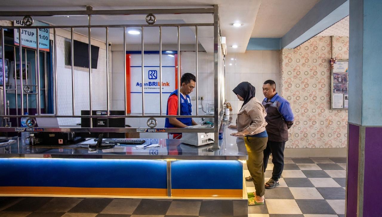 Andalan Masyarakat, Volume Transaksi AgenBRILink Rp843 Triliun dari 1,22 Juta Agen