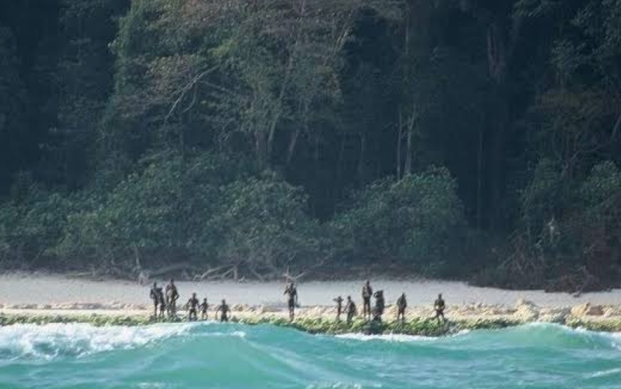 6 Pulau Terlarang, Angker Hingga Dihuni Ular, Nomor 5 Dijaga Suku Sasak