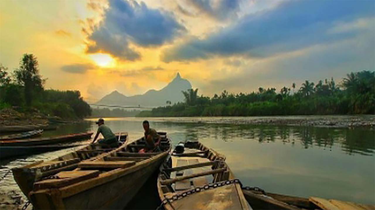 Kesegaran Alam yang Masih Asri, Inilah Pesona Wisata Sungai Lematang Indah yang Memukau