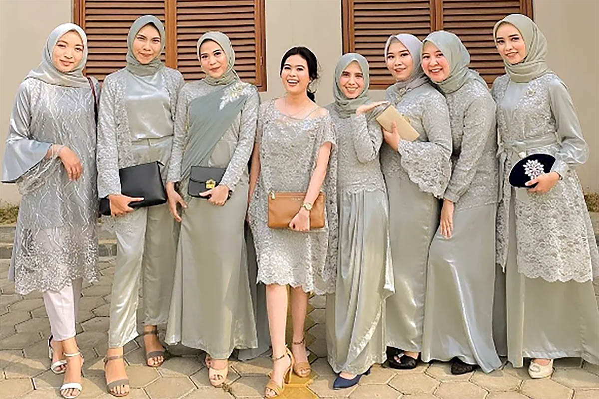 Bisa Jadi Referensi, Ini dia 4 Bahan Kain yang Bagus dan Nyaman Untuk Seragam Bridesmaid