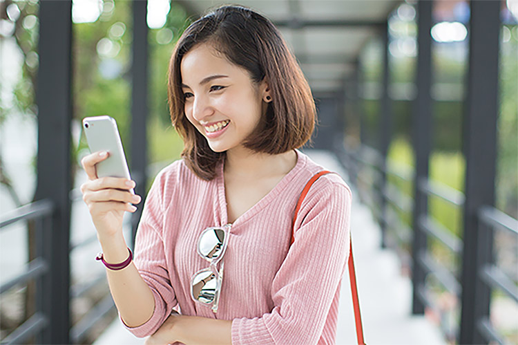 Wanita Harus Tahu, Karakter-Karakter Sederhana Ini Bisa Bikin Pria Jatuh Cinta