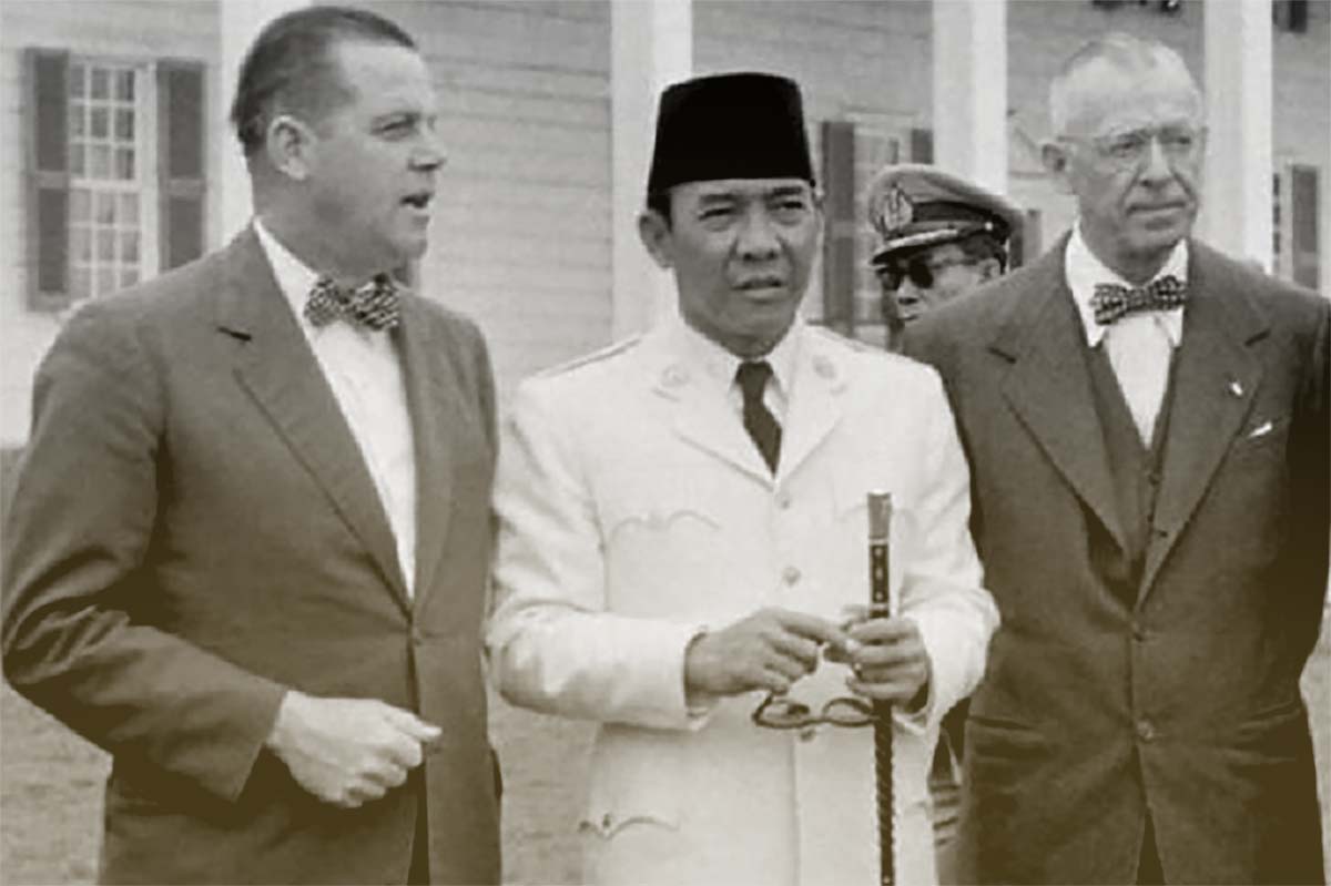 Kayu Pucang Kalak Bahan Tongkat Sakti Presiden Soekarno Ternyata Berasal Dari Daerah Ini