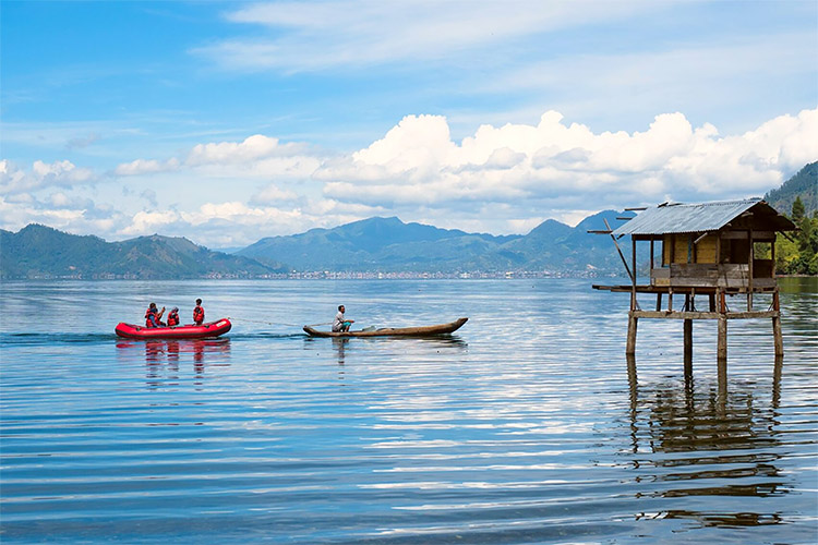 Keindahan Wisata Danau Laut Tawar di Gayo, Aceh yang Memanjakan Mata